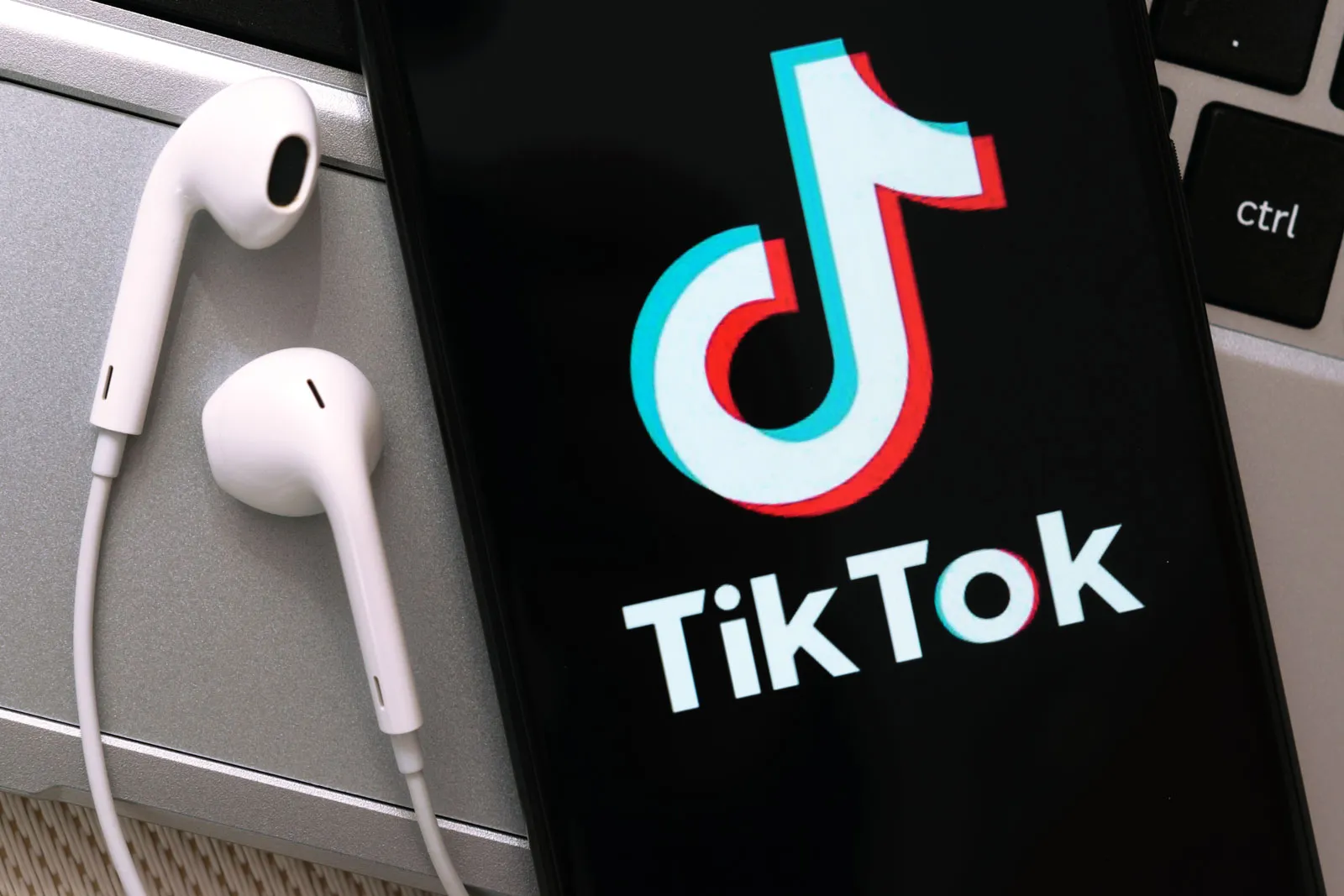 Learn How to create TikTok Subtitles